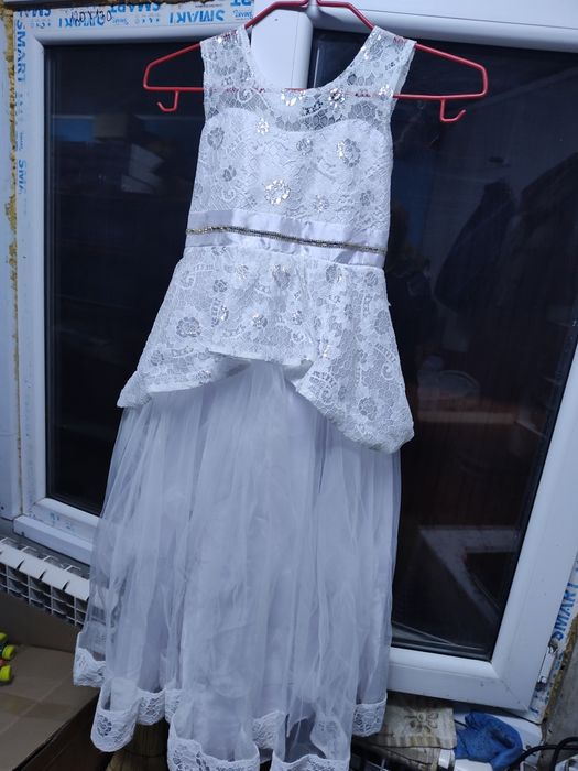 Костюм снегурочки на 6-8 лет