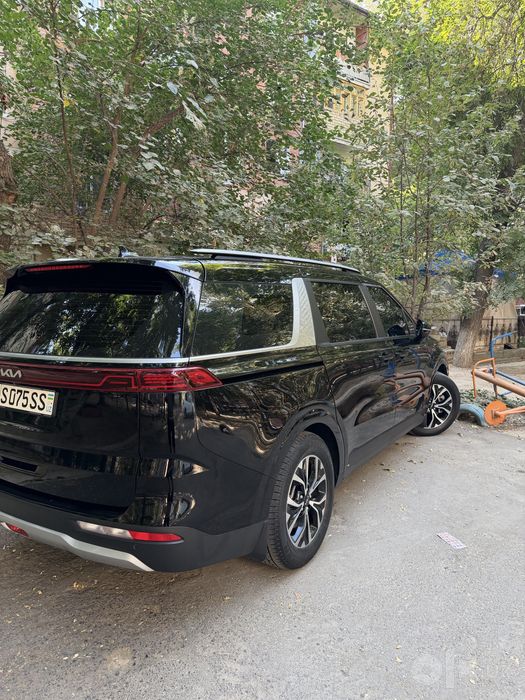 Kia Carnival……..