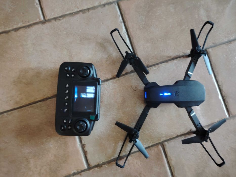 Dronă  ecran digital - dual camera