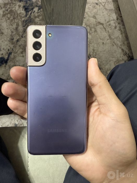 Iphone 8+ samsung s21 ideal holatda 83 yomkst 256 GB