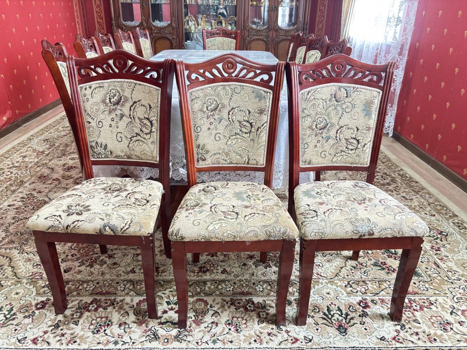 Стулья 30 шт  срочно продаётся