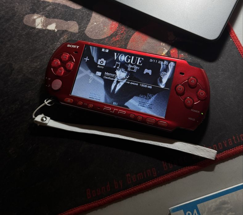 Psp 3000 прошитая/оригинальная