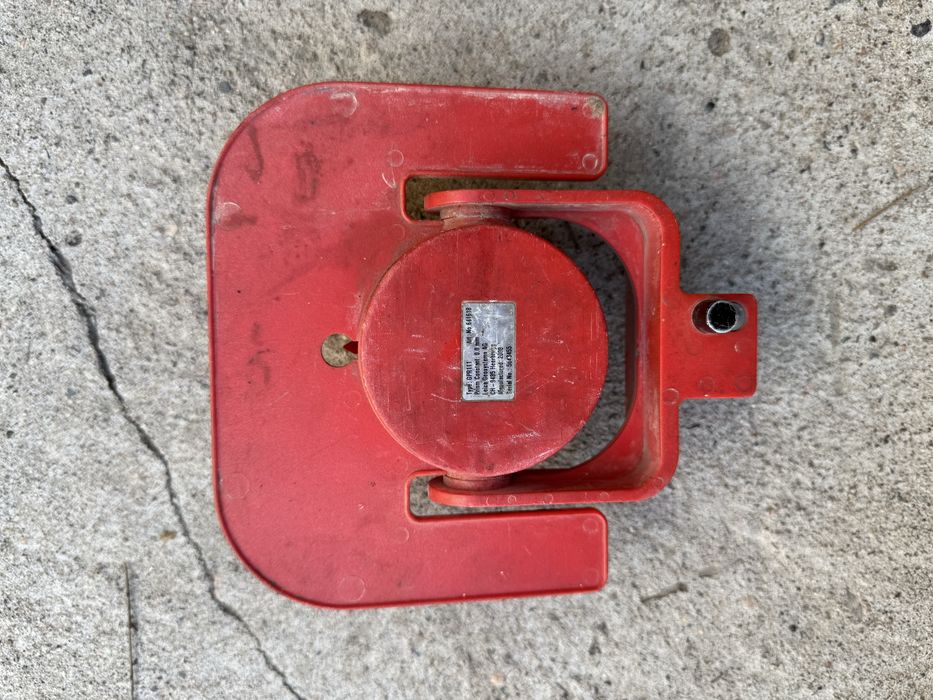 Отражатель  (призма)