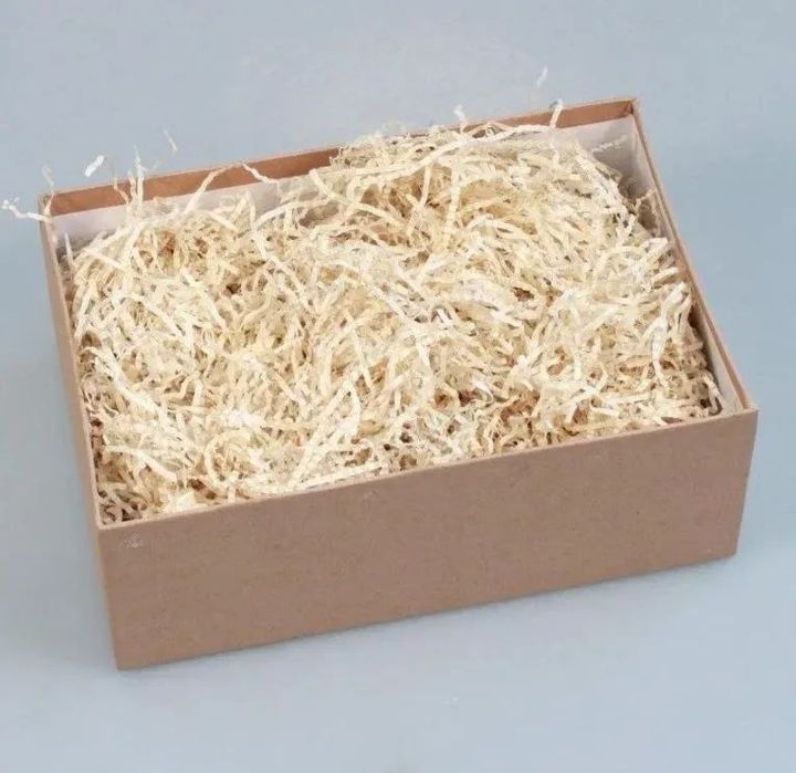 Бумажная стружка наполнитель для упаковки подарков. Красный синий черн