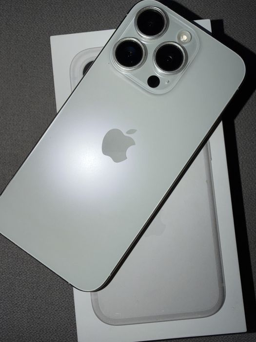 IPhone 15 Pro White