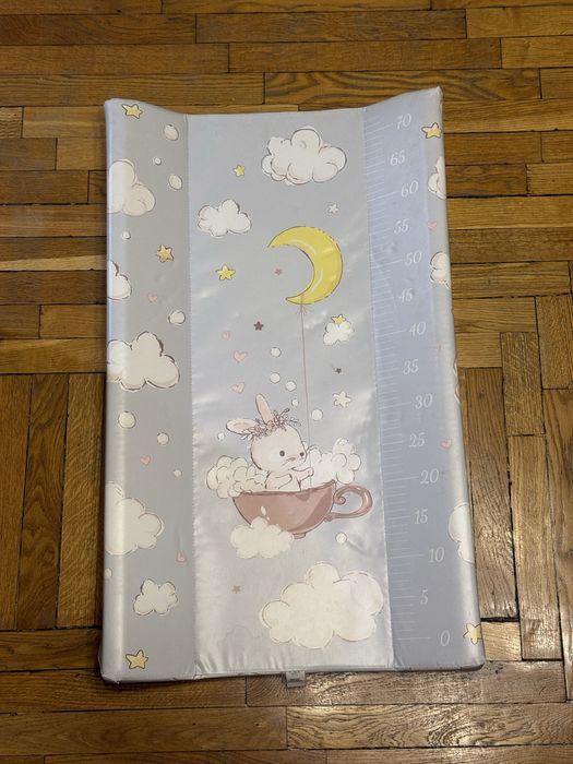 Пеленальная доска на кроватку