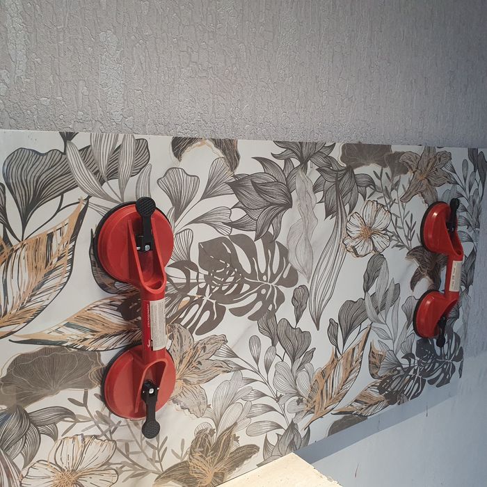 продам стекло домкрат 2 шт новые.