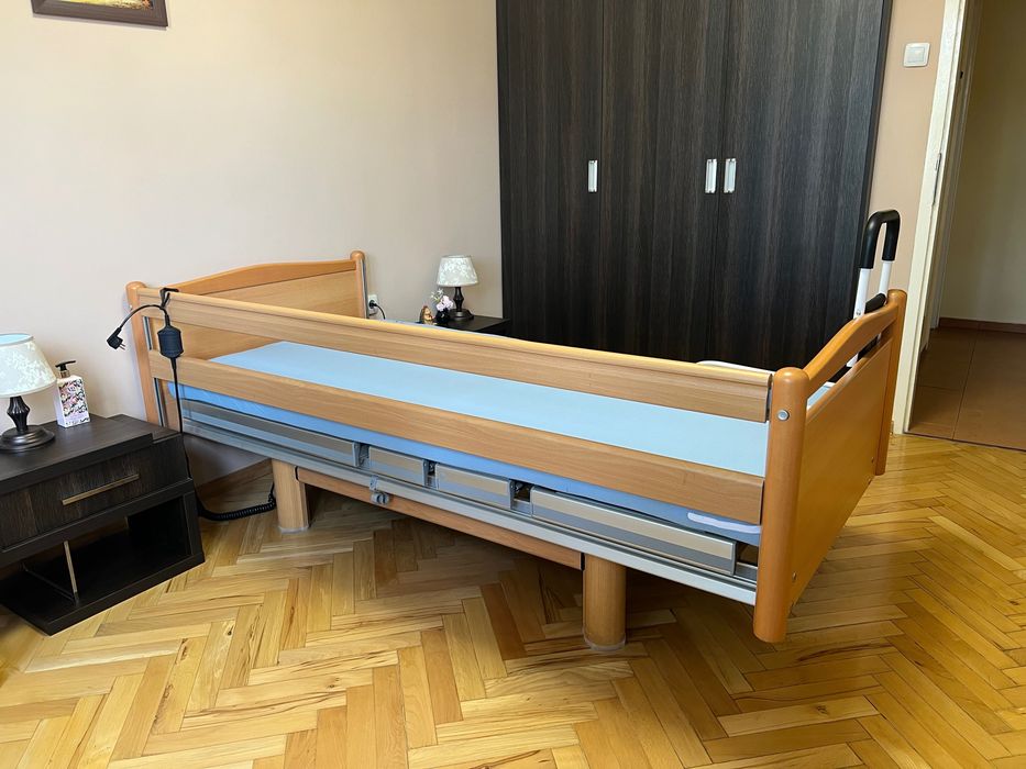 Електрическо Болнично Легло