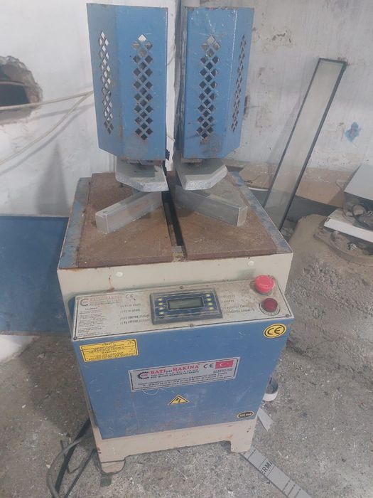 Станки пластиковые окон