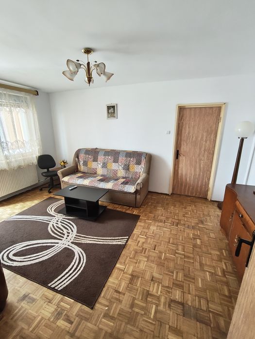 Vand apartament zona Cedonia