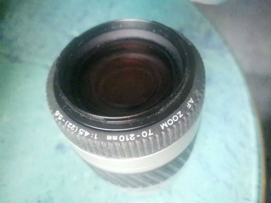 Продавам фотоапарат Sony A 290 с обективи на 7000 кадъра