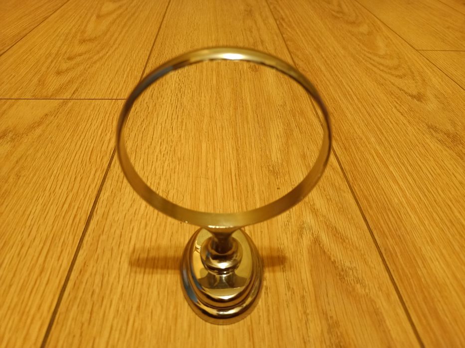 Вешалка для полотенец