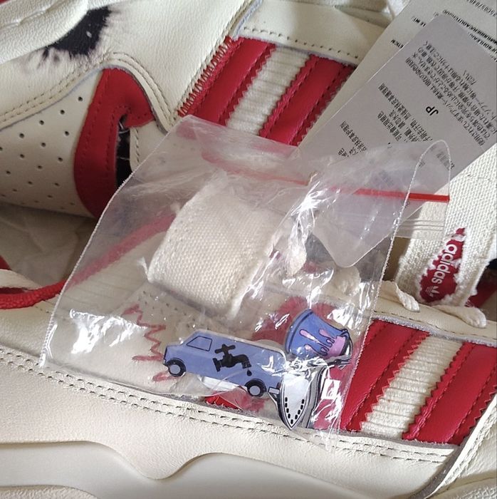 Adiddas forum x homealone limited edition marime 41.5 unisex nou