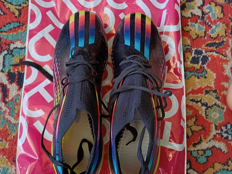 Футбольные бутсы