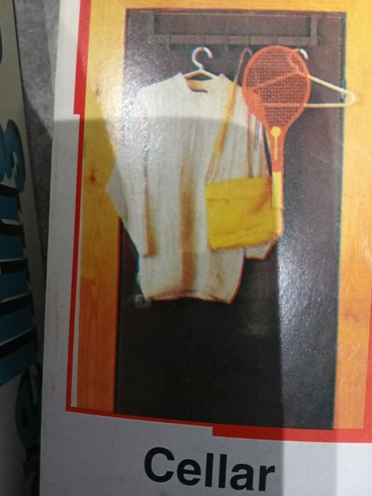 Закачалки,нови, във кашони