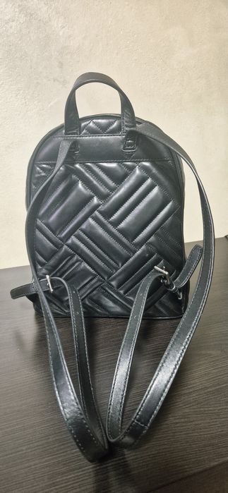 Rucsac Michael Kors  din piele . Nou.