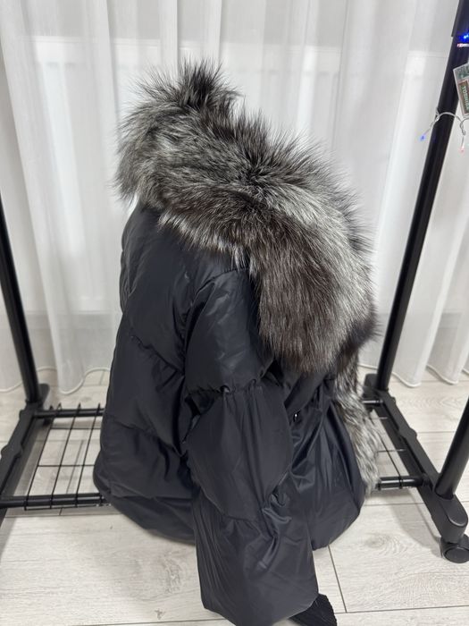 Geaca cu blana de vulpe naturala