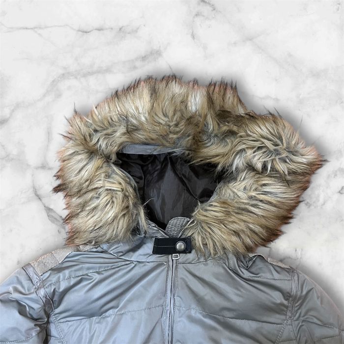 Зимно женско яке с пух EU40