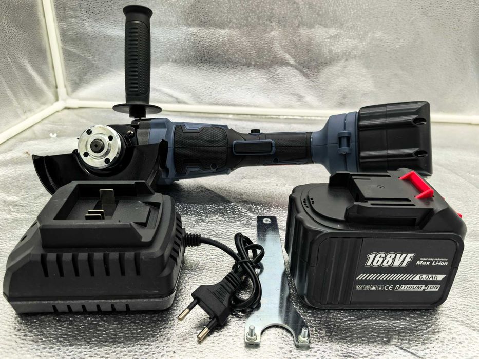 Polizor unghiular pe acumulator cu 2 baterii 349 lei