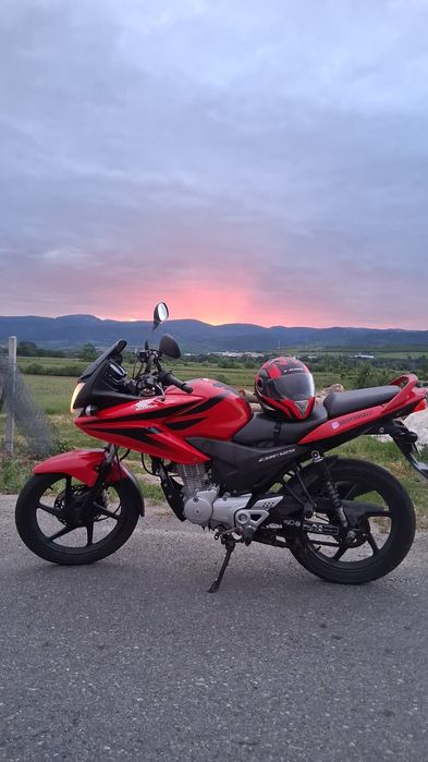 Honda CBF 125M (nu ktm,yzf,aprilia,supermoto,duke)