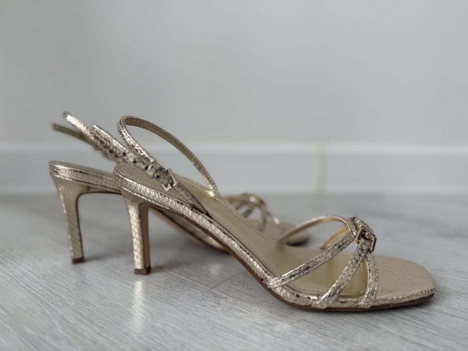 Босоножки Guess оригинал