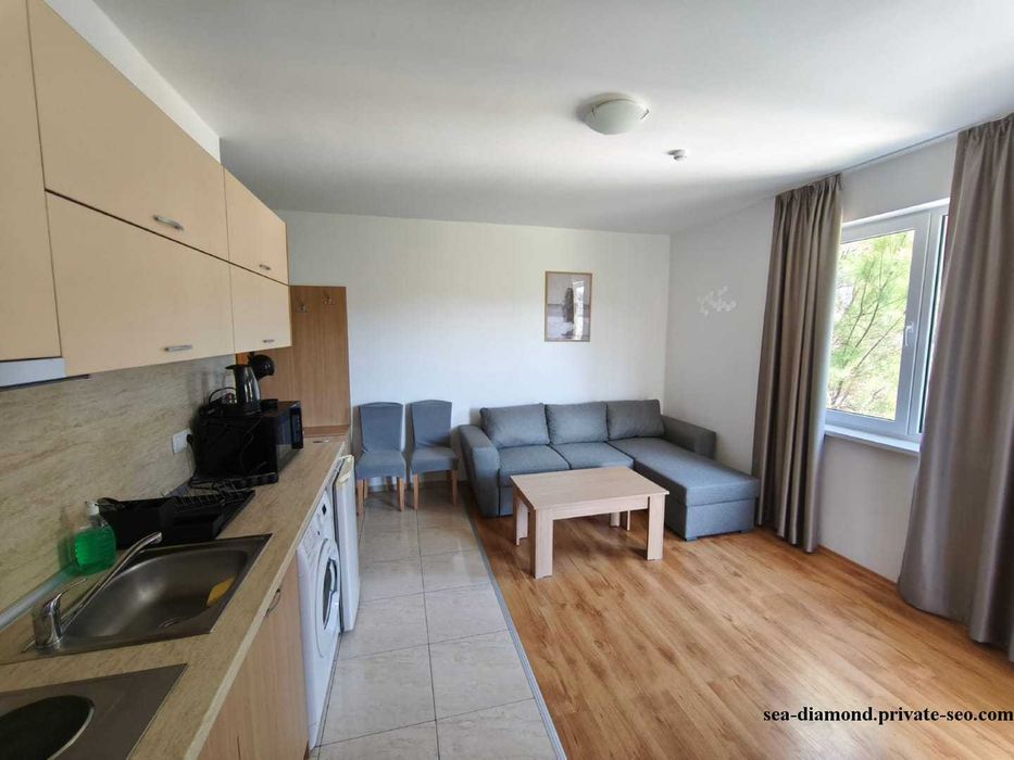 Продава се Двустаен апартамент в к.к. Слънчев бряг - 55 кв.м за 6 €/кв.м - Снимка #4