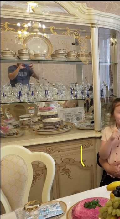 Продам Шкаф для гостинной