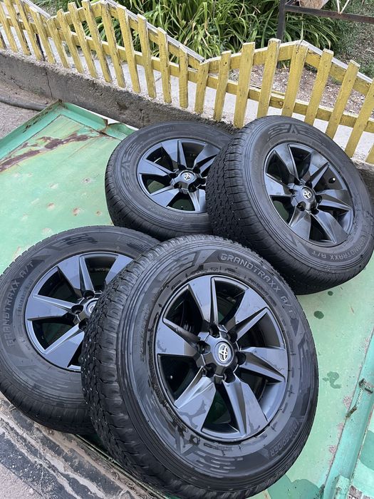 продам диски с покрышкой на прадо 150 и крузак