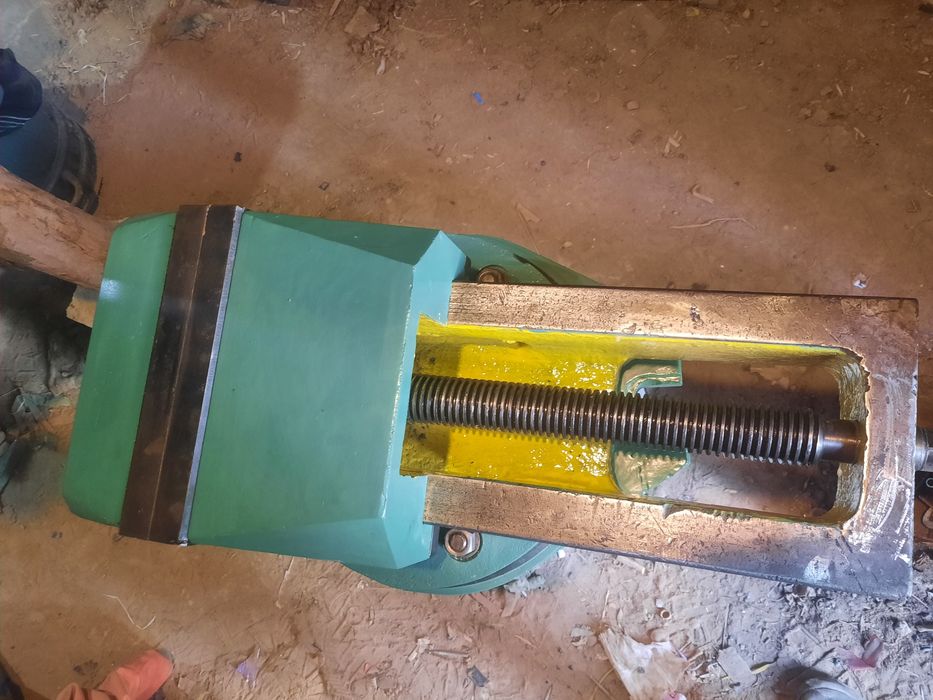 Тиски станочные 25