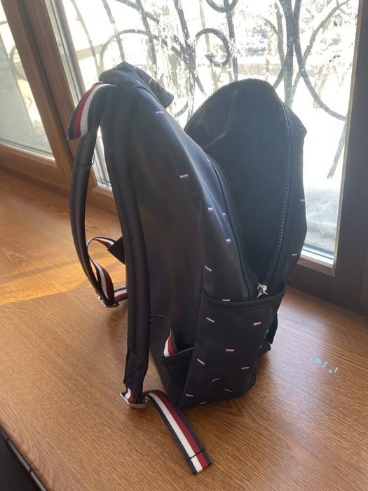 Новый Tommy Hilfiger