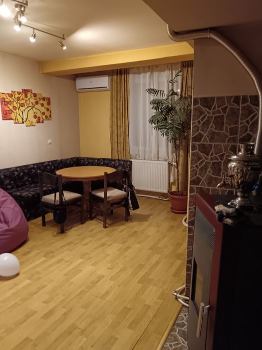 Дава се под наем Тристаен апартамент в Габрово, Център - 73 кв.м за 331.5 € - Снимка #1