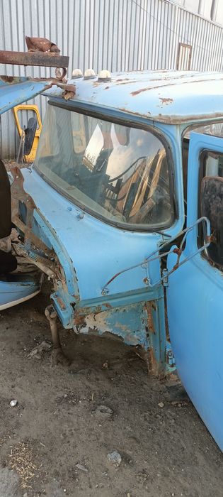 Продам кабину Зил