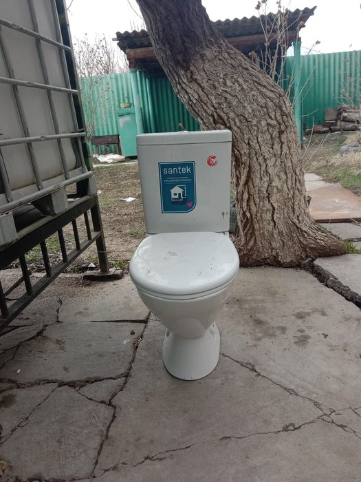 Продам унитаз бу