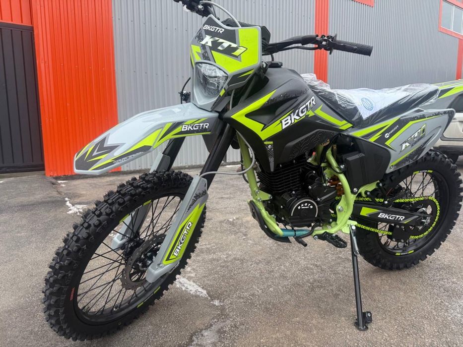 Эндуро 300 куб 19 литр бак