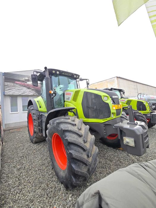 Tractor CLAAS Axion 810 CIS
