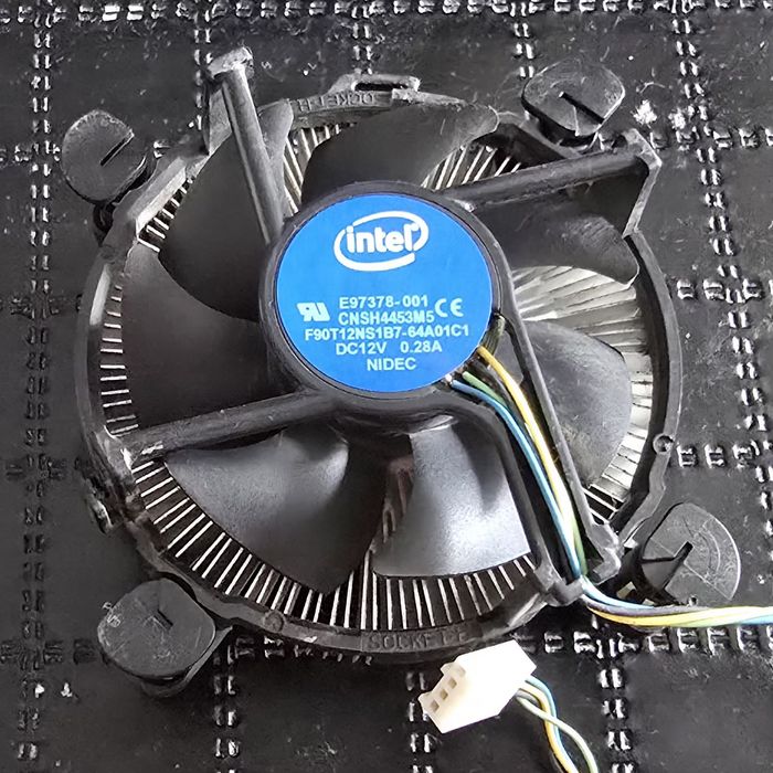 PC i7 4790K / 16GB HyperX / Gigabyte H97 / GT630 / Sursa Bronze
