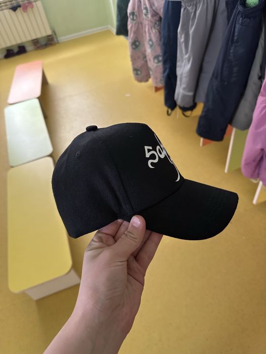 Срочно продам коляску и кепку