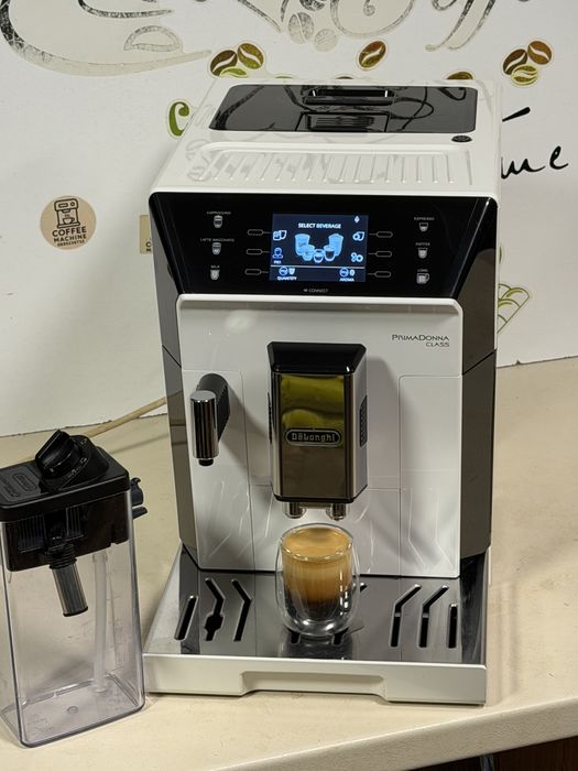 Кафемашина кафе автомат delonghi Primadonna CLASS с гаранция