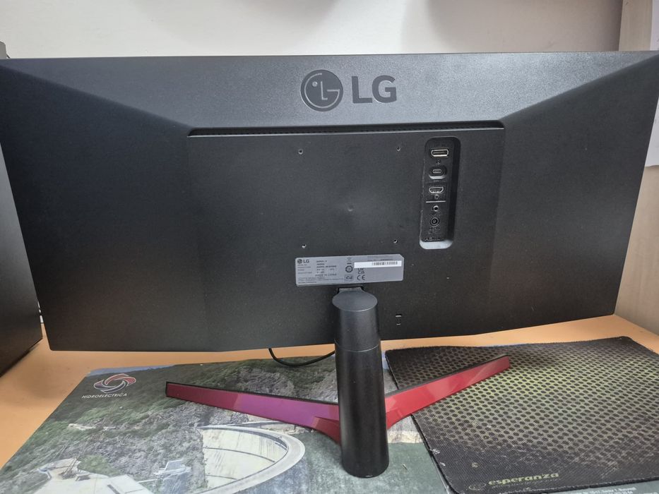Monitor LG ultra wide 29’’
