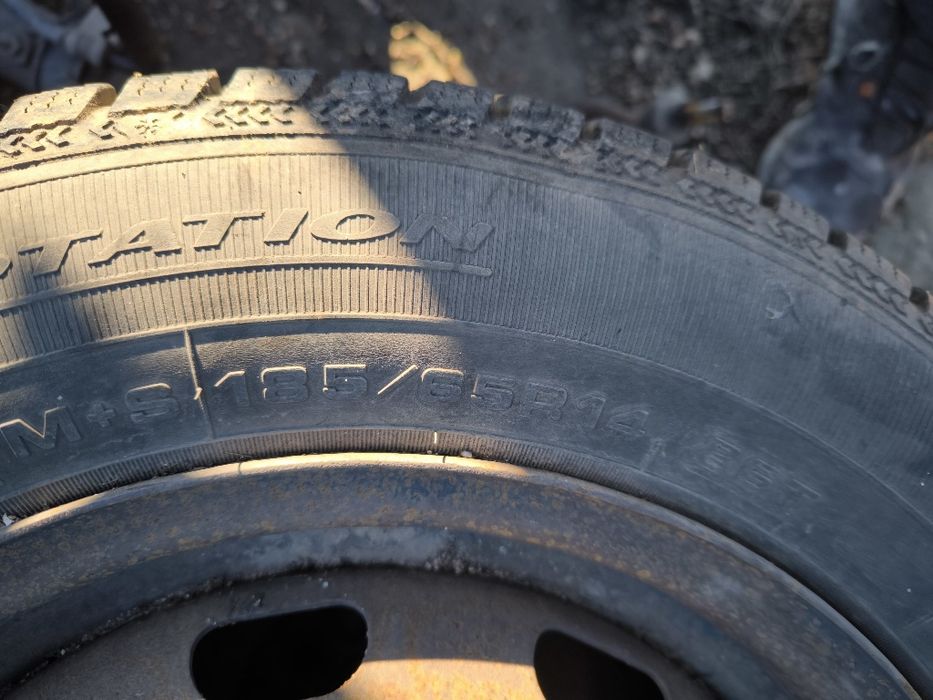 Гуми с джанти тойота 14ки