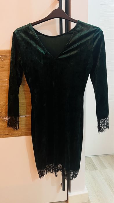 Rochie reserved, 36, S verde, catifea cu dantela