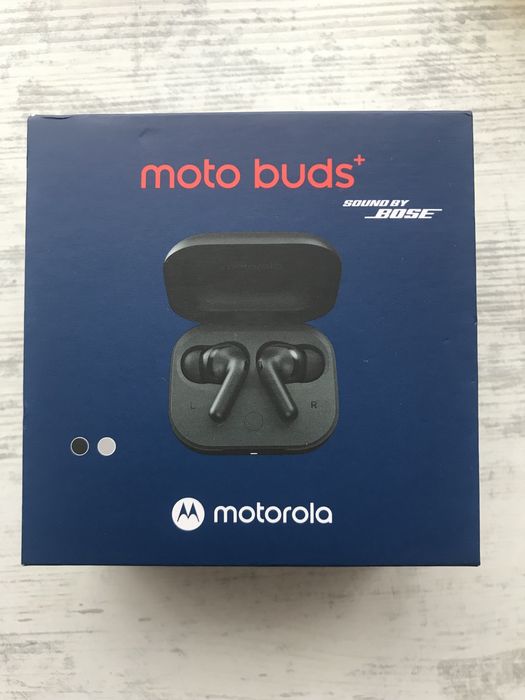 Moto Buds+  sound by BOSE