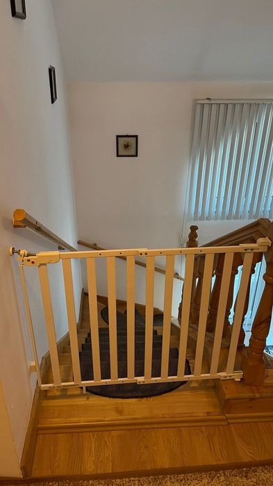 Bariera de siguranta/gard de protecție copii