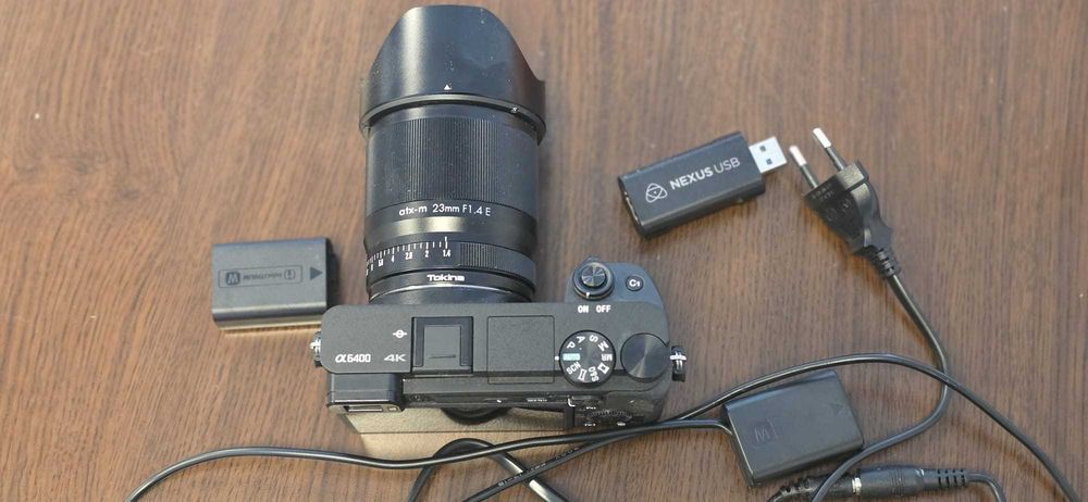 Aparat Foto/Video Sony Alpha A6400 Mirrorless  24.2 + Obiectiv Tokina ATX-M 23 MM F1.4 + Placa Captura Nexus -  Zero Cadre Foto - Efect Bokeh