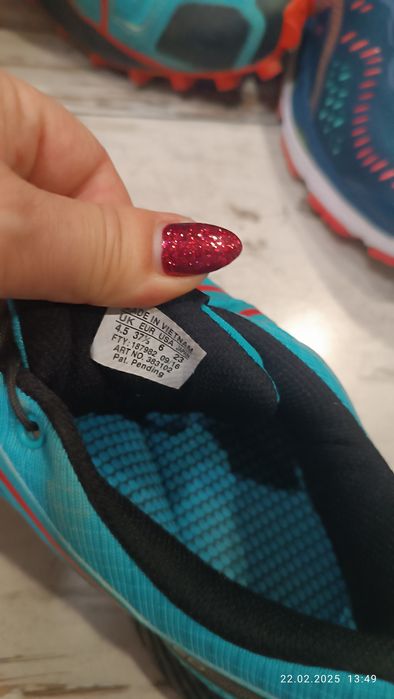 Маратонки   37 ,38