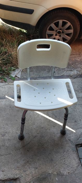 Scaun pt dus reglabil pt persoane cu dizabilitati
