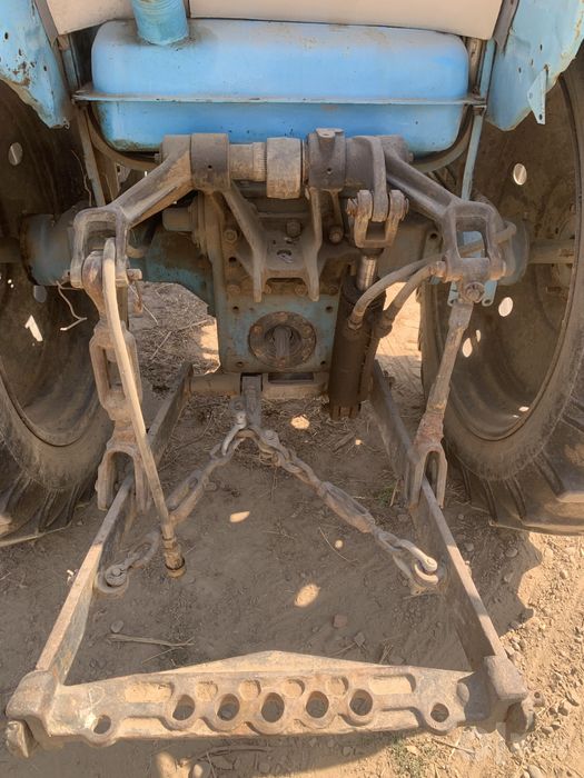 Traktor kamplekt sotiladi dakumentlari bor