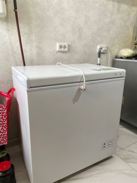 Продам морозильник