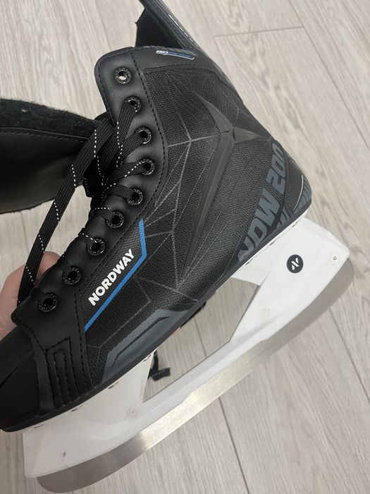 Коньки мужские размер 42