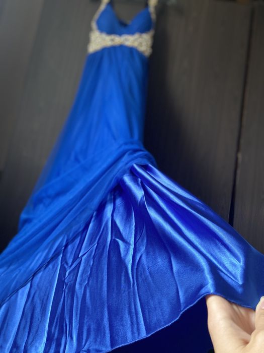 Платье нарядное